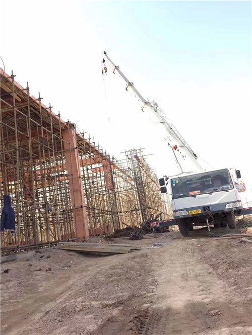 苍梧县25 吨、50 吨吊车怎么选？多大重量 / 半径适合对应车型？