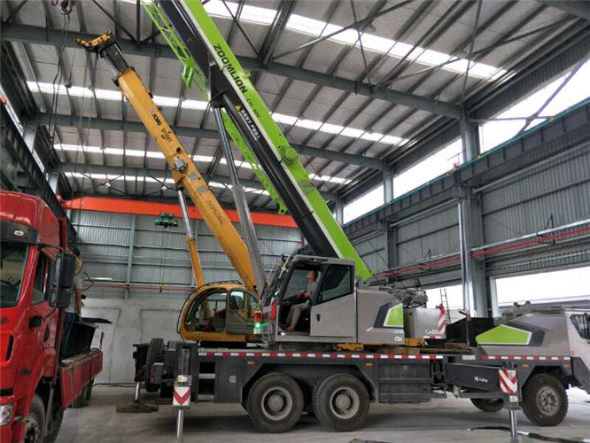 苍梧县高空车出租需要注意哪些安全事项？